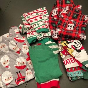 2T Christmas pajamas